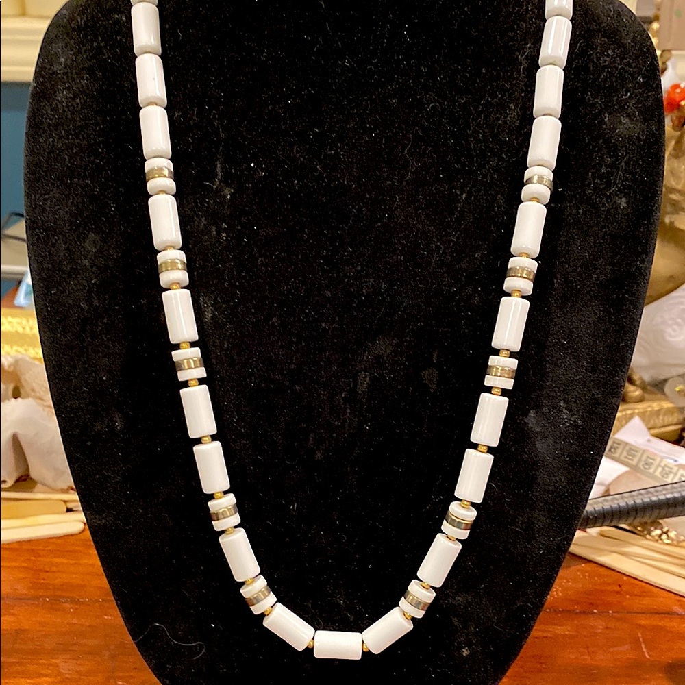 White and Gold Lucite Beaded Necklace